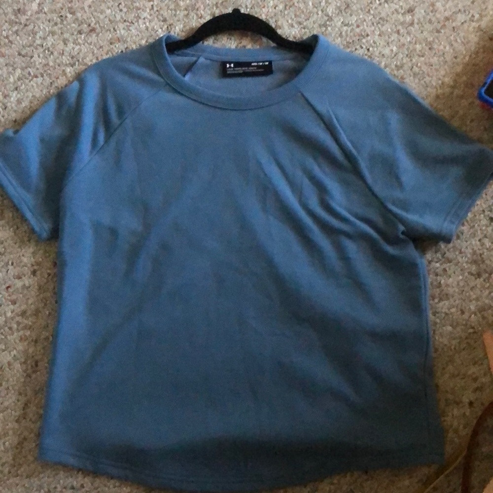Under Armour T shirt